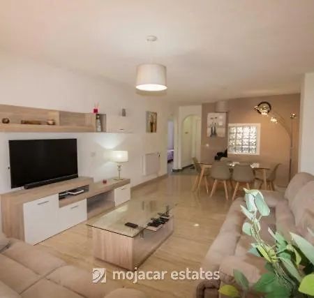 El Palmeral Rob Apartment